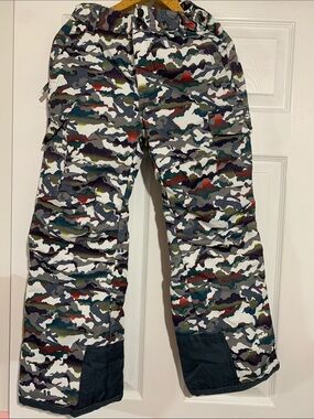 Arctix Kids Snow Pants in White, Green, Gray & Red Camo